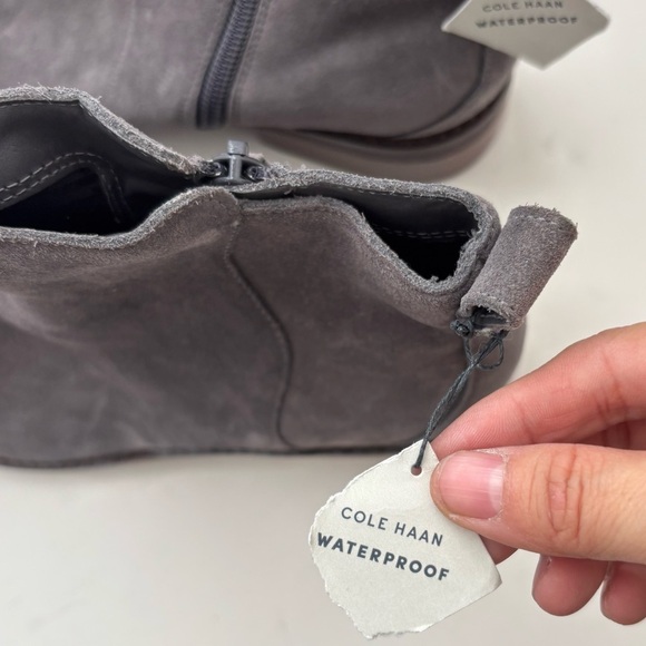 Cole Haan River Chelsea Bootie Suede Sz 6B - Picture 6 of 8